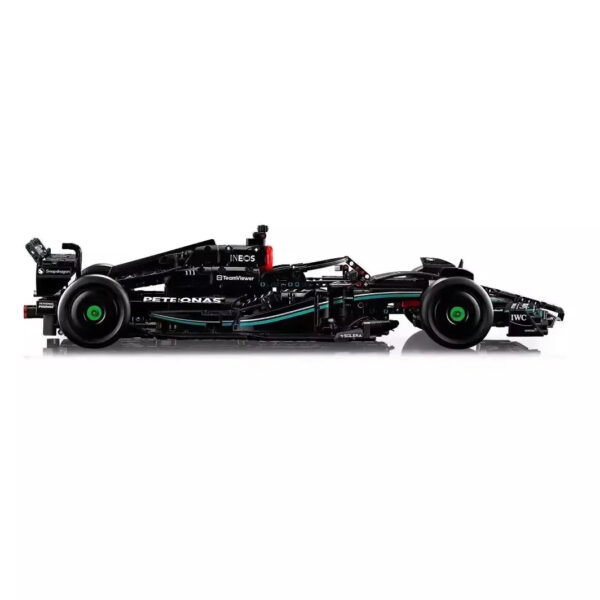MERCEDES AMG PETRONAS F1 | 1642 PIECES - Image 12