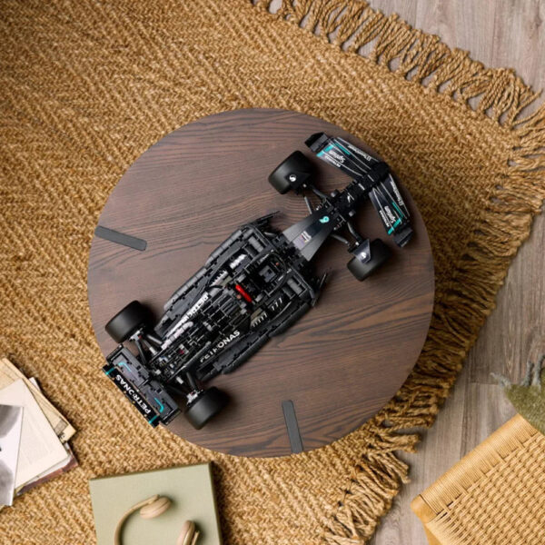 MERCEDES AMG PETRONAS F1 | 1642 PIECES - Image 9