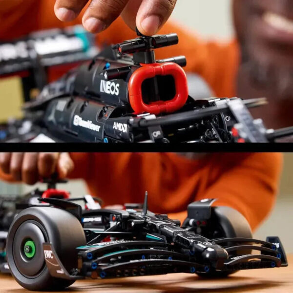 MERCEDES AMG PETRONAS F1 | 1642 PIECES - Image 4