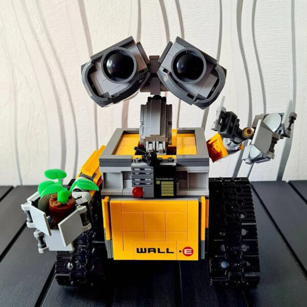 WALL-E ROBOT | 687 PIECES - Image 8