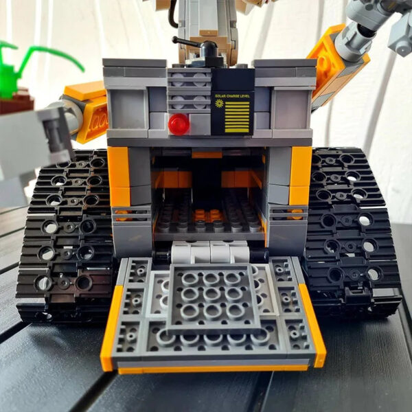 WALL-E ROBOT | 687 PIECES - Image 6