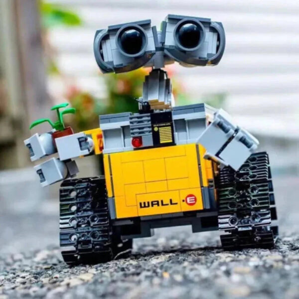 WALL-E ROBOT | 687 PIECES - Image 3