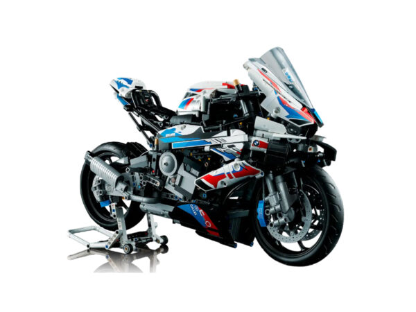 BMW M1000RR | 1920 PIECES - Image 2