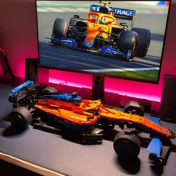 MCLAREN TEAM F1 | 1431 PIECES - Image 6
