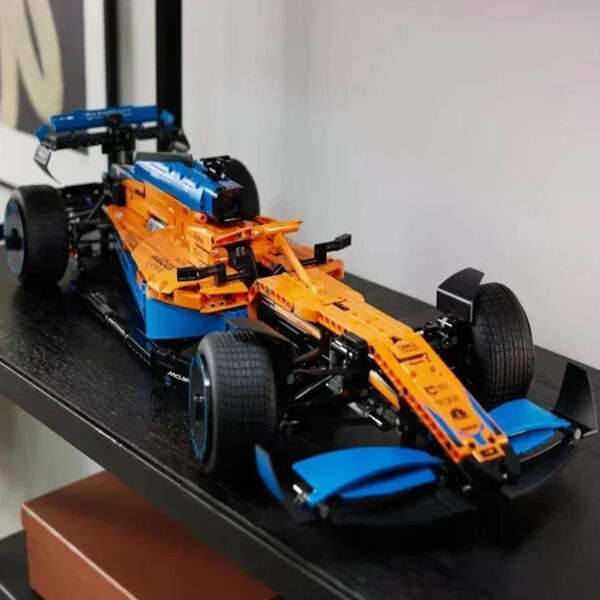 MCLAREN TEAM F1 | 1431 PIECES - Image 4