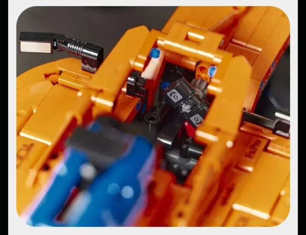 MCLAREN TEAM F1 | 1431 PIECES - Image 2