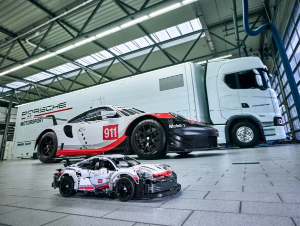 PORSCHE 911 RSR | 1580 PIECES - Image 6